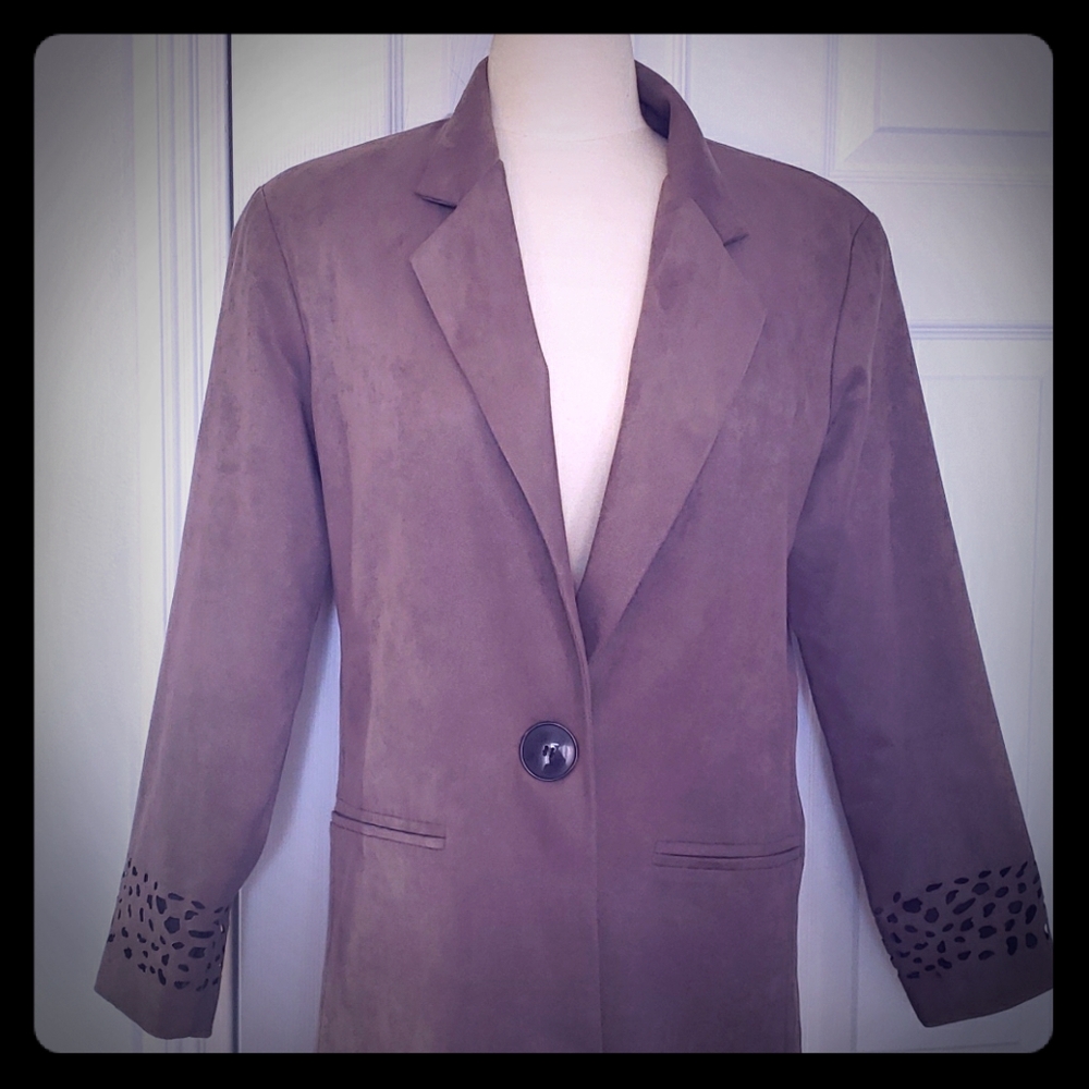 Boutique long one button coat